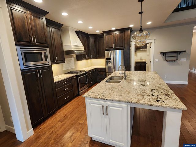 1627 Watson Butte Av SE, Salem, OR 97306