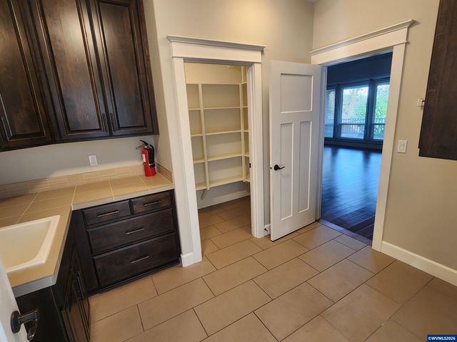 1627 Watson Butte Av SE, Salem, OR 97306