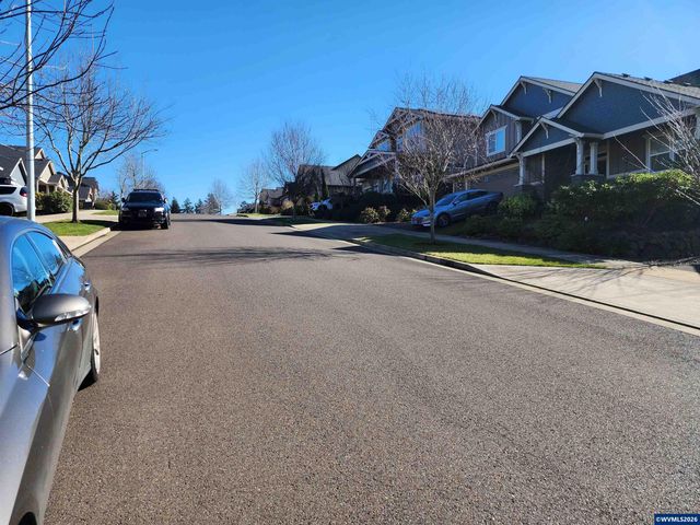 1627 Watson Butte Av SE, Salem, OR 97306