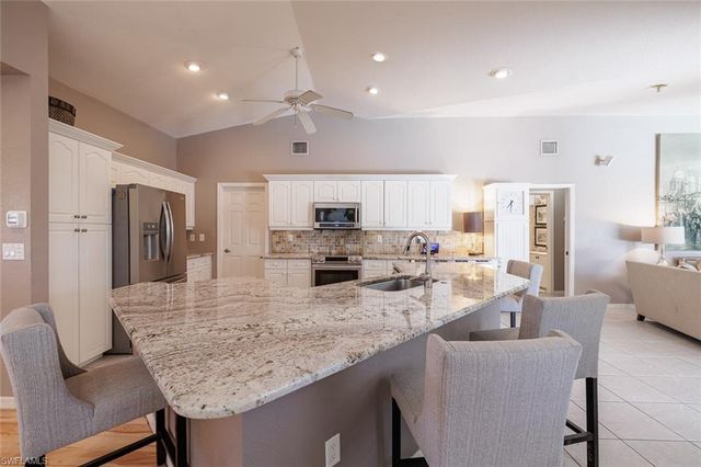 2828 SW 33rd TER, Cape Coral, FL 33914