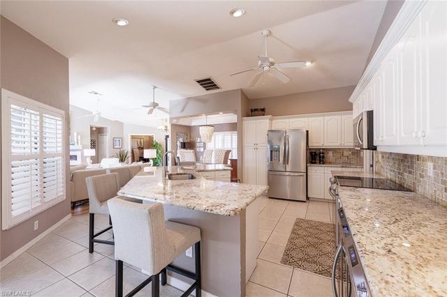 2828 SW 33rd TER, Cape Coral, FL 33914