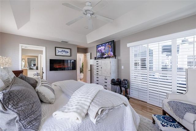 2828 SW 33rd TER, Cape Coral, FL 33914