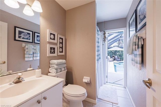 2828 SW 33rd TER, Cape Coral, FL 33914