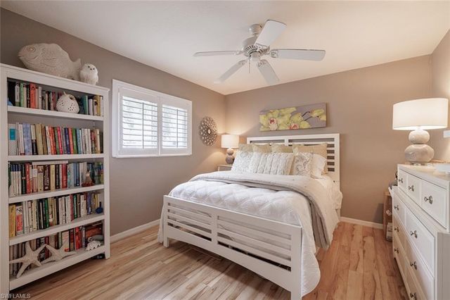 2828 SW 33rd TER, Cape Coral, FL 33914