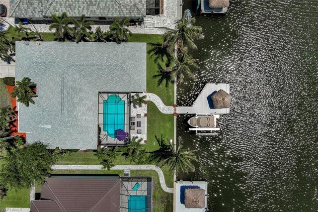 2828 SW 33rd TER, Cape Coral, FL 33914