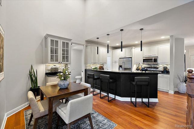 4404 Navin Field Lane, Troy, MI 48085