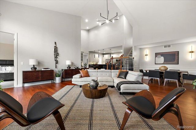 4404 Navin Field Lane, Troy, MI 48085