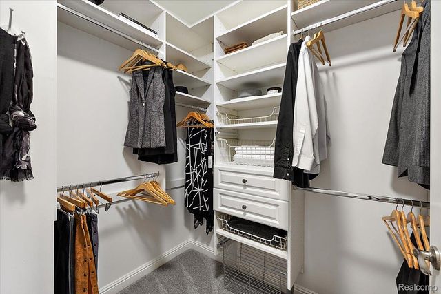 4404 Navin Field Lane, Troy, MI 48085