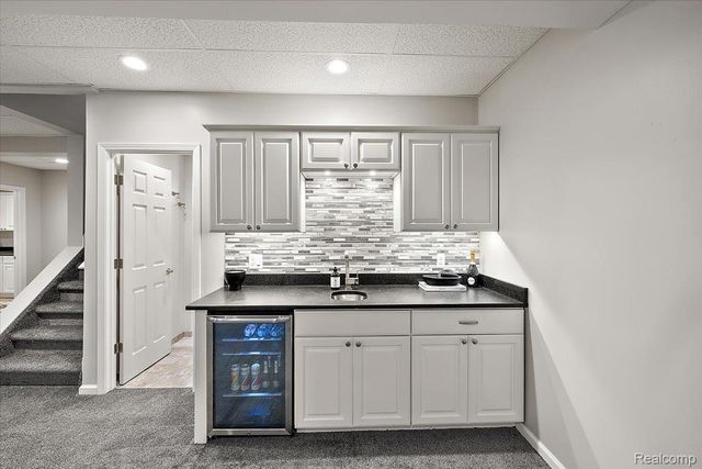 4404 Navin Field Lane, Troy, MI 48085