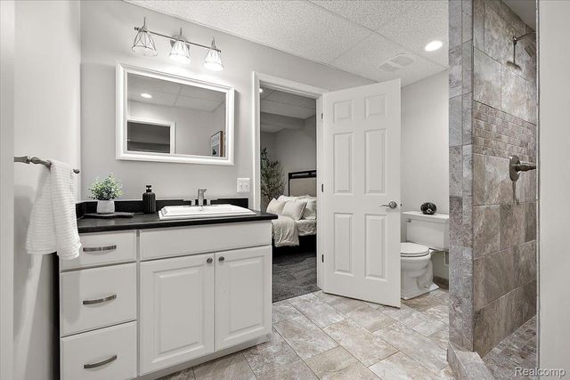 4404 Navin Field Lane, Troy, MI 48085