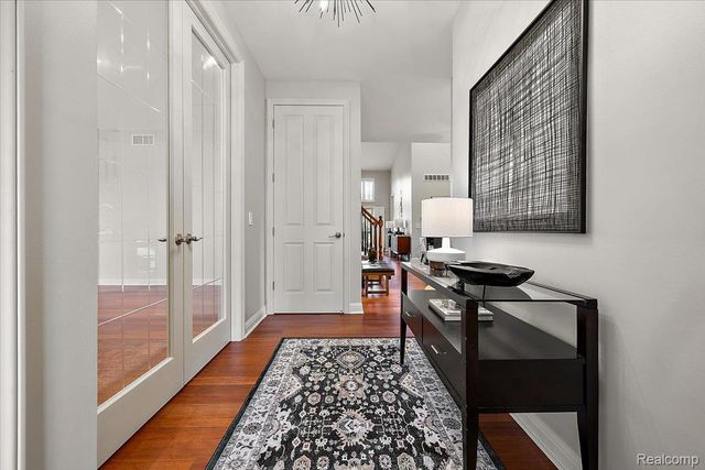 4404 Navin Field Lane, Troy, MI 48085