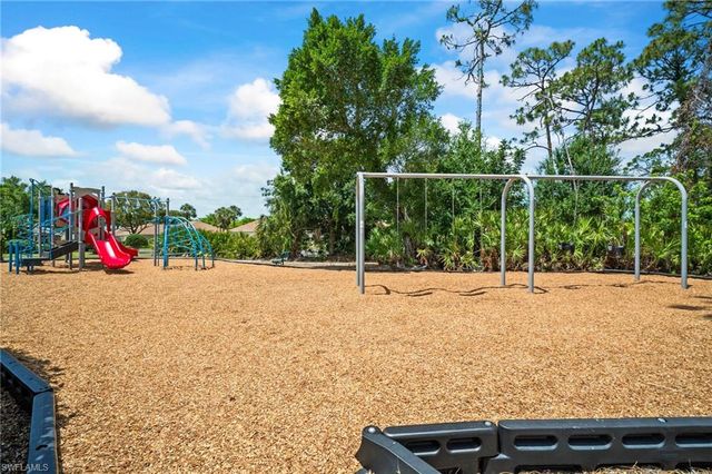 3120 Seasons WAY 306, Estero, FL 33928