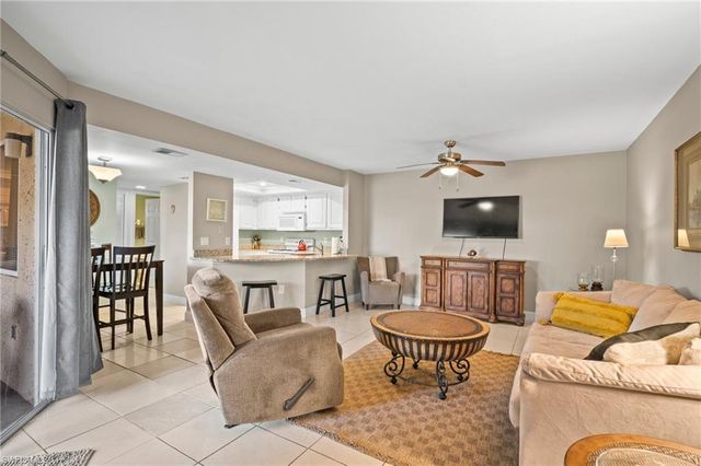 3120 Seasons WAY 306, Estero, FL 33928