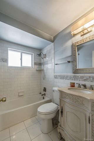 12457 Lyford Drive, Sterling Heights, MI 48312