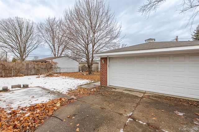 12457 Lyford Drive, Sterling Heights, MI 48312