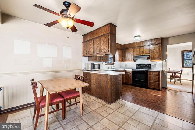 1824 N ADAMS ST, Pottstown, PA 19464