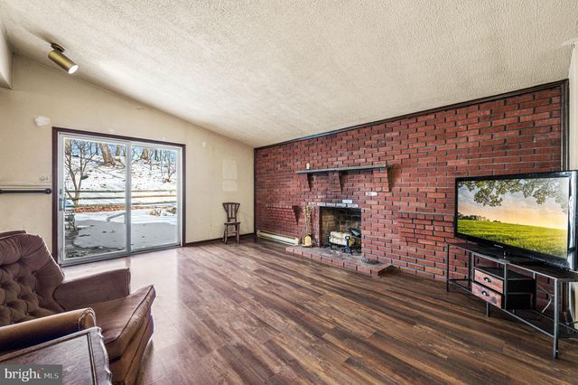 1824 N ADAMS ST, Pottstown, PA 19464