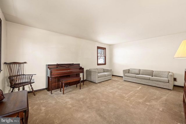 1824 N ADAMS ST, Pottstown, PA 19464