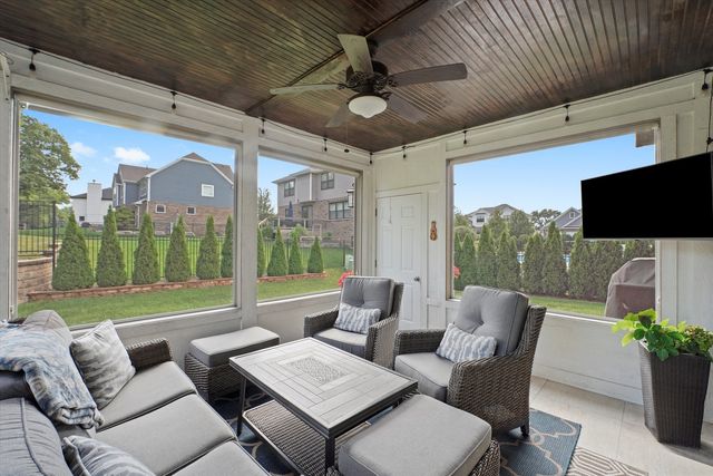 15303 S Oak Run Court, Lockport, IL 60441