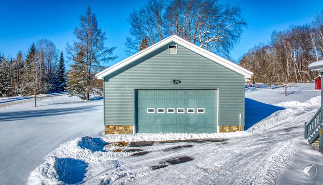 61 Beechwood Drive, Saranac Lake, NY 12983