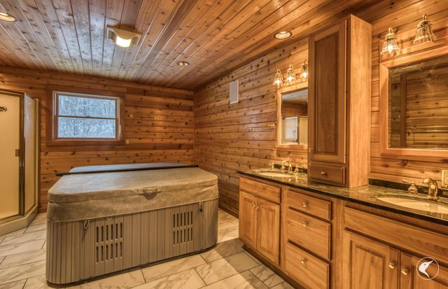 61 Beechwood Drive, Saranac Lake, NY 12983