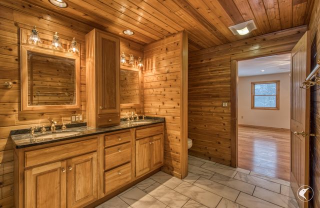 61 Beechwood Drive, Saranac Lake, NY 12983