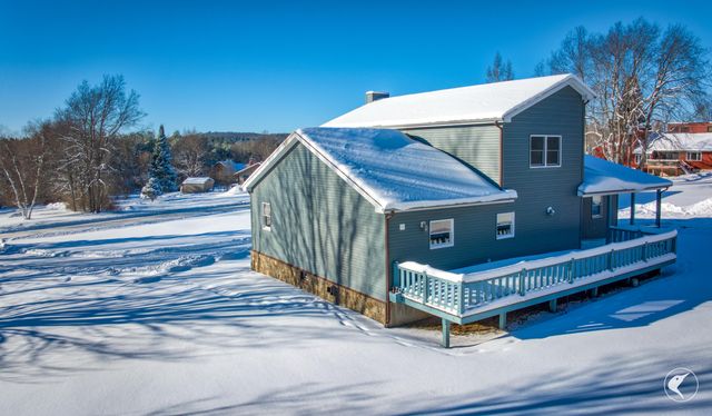 61 Beechwood Drive, Saranac Lake, NY 12983