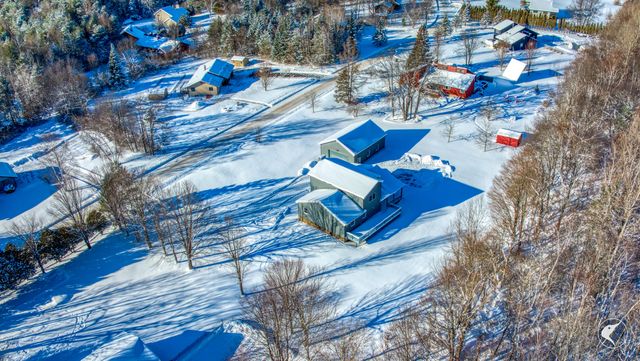 61 Beechwood Drive, Saranac Lake, NY 12983