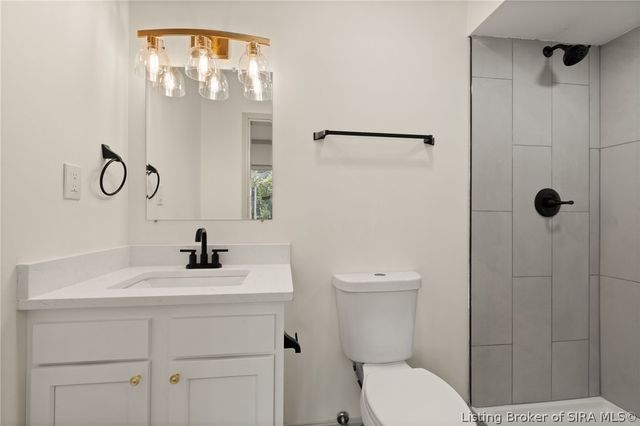 2705 Charlestown Road, New Albany, IN 47150