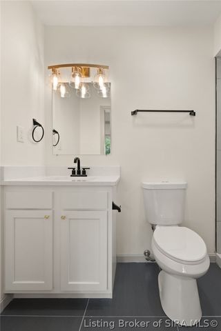 2705 Charlestown Road, New Albany, IN 47150