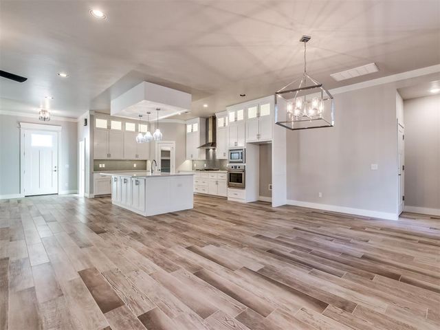 2425 Rumble Lane, Edmond, OK 73034