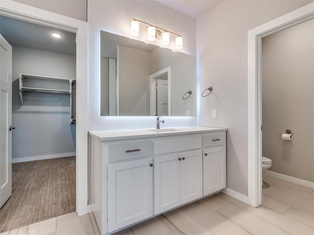 2425 Rumble Lane, Edmond, OK 73034