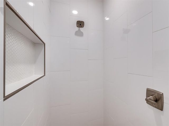 2425 Rumble Lane, Edmond, OK 73034
