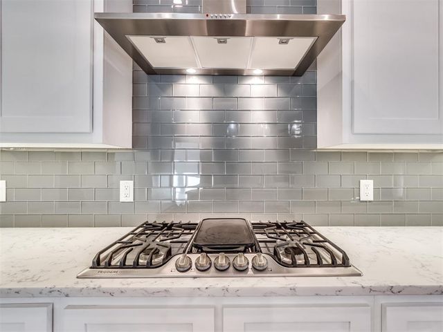 2425 Rumble Lane, Edmond, OK 73034