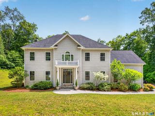 50 Brookhills Road, Branford, CT 06405