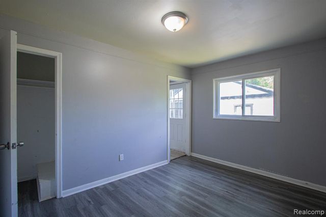 29864 Brooklane Street, Inkster, MI 48141