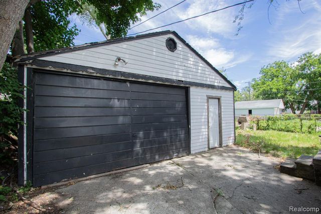 29864 Brooklane Street, Inkster, MI 48141