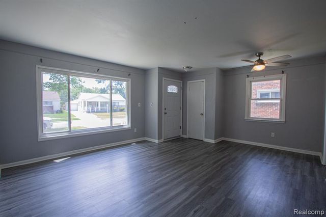 29864 Brooklane Street, Inkster, MI 48141