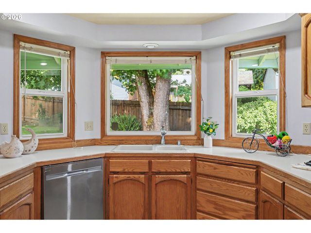 8917 Ne 28TH Ave, Vancouver, WA 98665