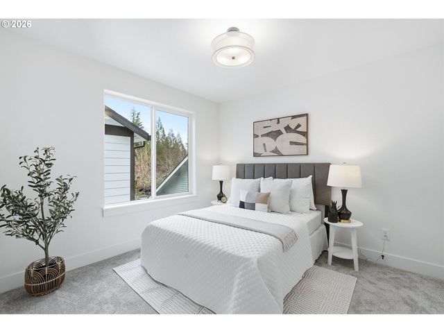 528 S TEXAS St, Portland, OR 97219