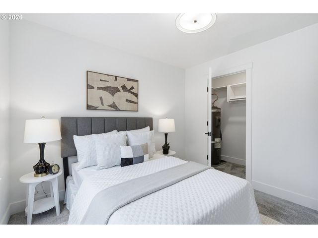 528 S TEXAS St, Portland, OR 97219