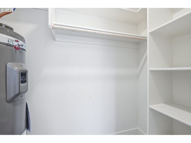 528 S TEXAS St, Portland, OR 97219