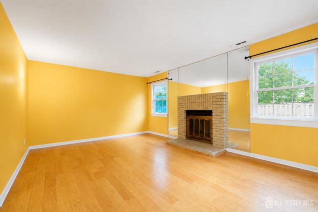 19 Rush Court, East Brunswick, NJ 08816