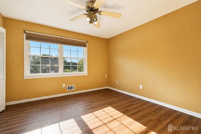 19 Rush Court, East Brunswick, NJ 08816