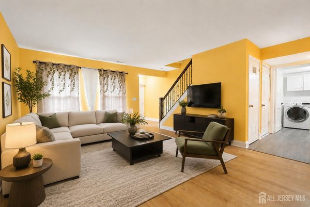 19 Rush Court, East Brunswick, NJ 08816