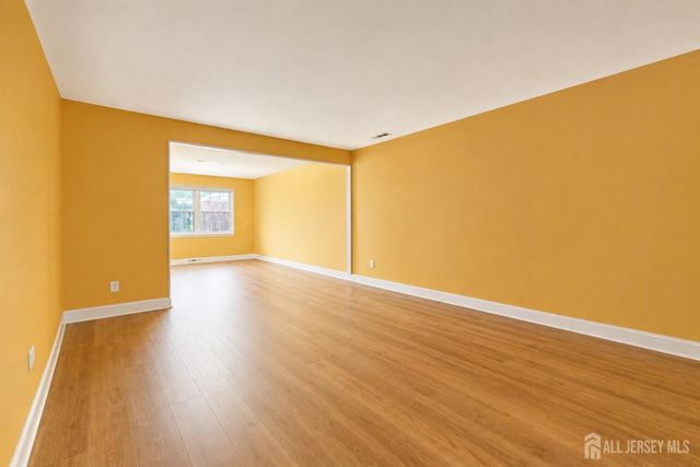 19 Rush Court, East Brunswick, NJ 08816