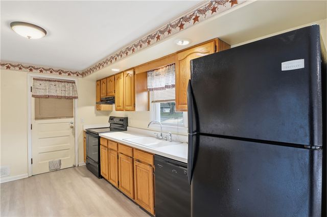 577 Fetzner Road, Greece, NY 14626