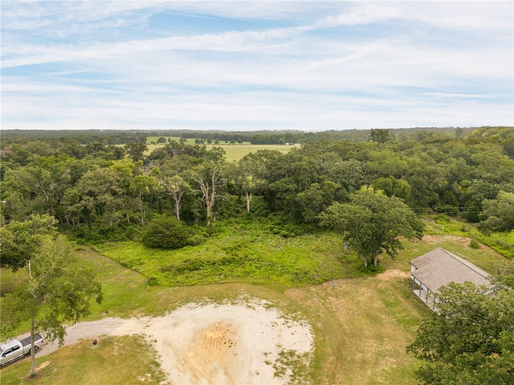 4497 Collton Lane, Franklin, TX 77856 — photo 3