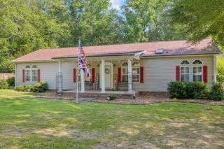 1108 Lone Oak Rd, Paris, TN 38242
