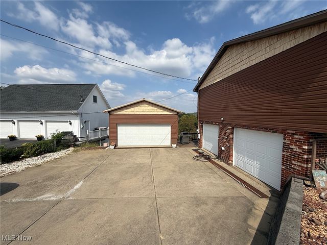 1238 County Road 19, Mingo Junction, OH 43938